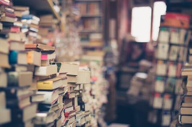 “Unorganized” vs. “Disorganized” books
